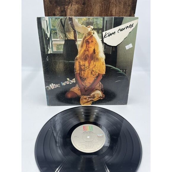 KIM CARNES Mistaken Identity SO-17052 LP 12" vinyl EMI 33rpm - Picture 1 of 4
